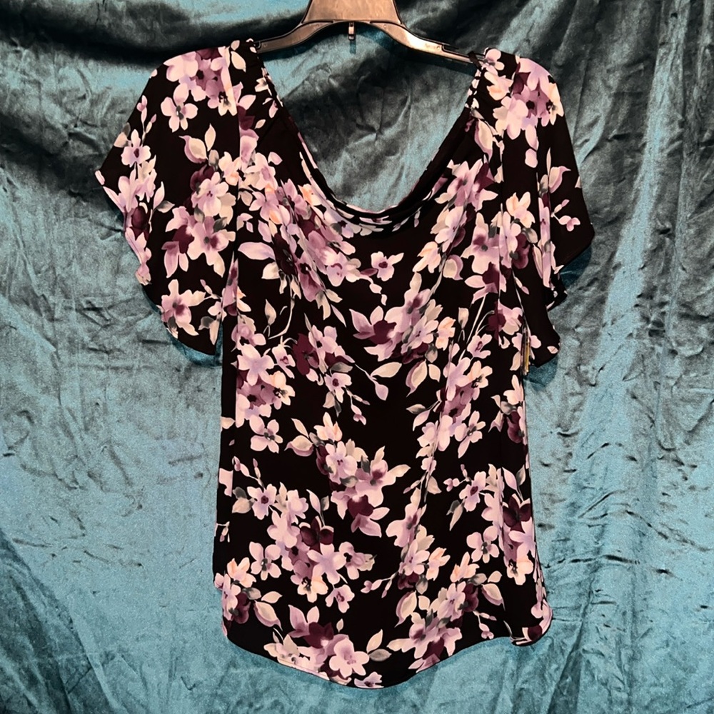 White House Black Market Floral Blouse